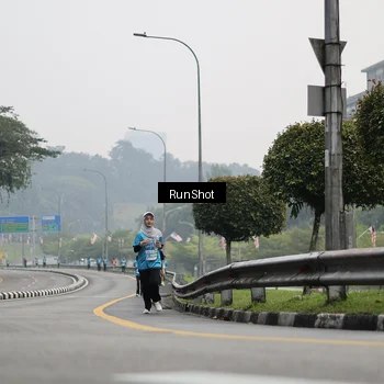 Runner Photo 7036201