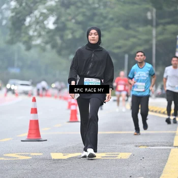 Runner Photo 7036205