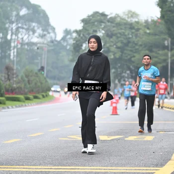 Runner Photo 7036207