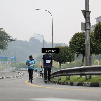 Runner Photo 7036209