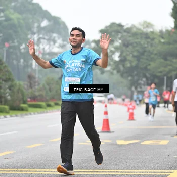 Runner Photo 7036218