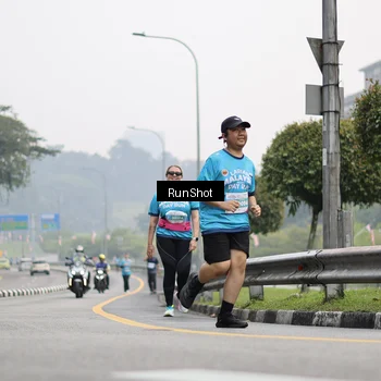 Runner Photo 7036222