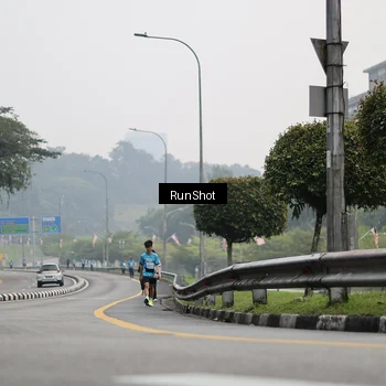 Runner Photo 7036224