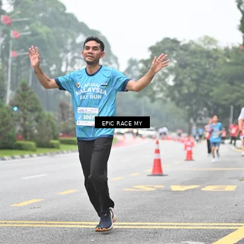 Runner Photo 7036225