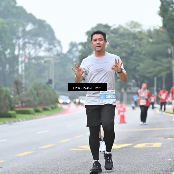 Runner Photo 7036230