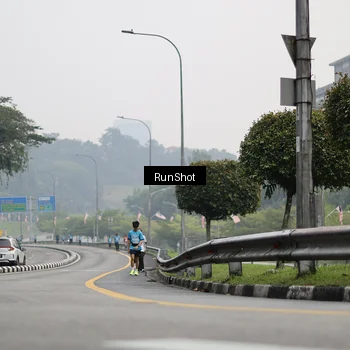 Runner Photo 7036241