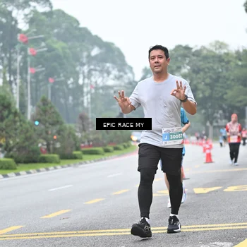 Runner Photo 7036242