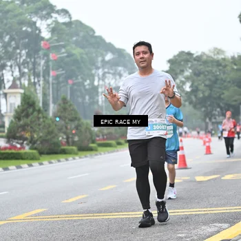 Runner Photo 7036244