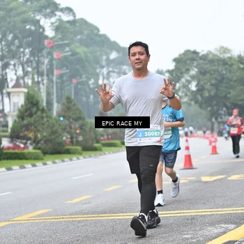 Runner Photo 7036246