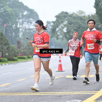 Runner Photo 7036270