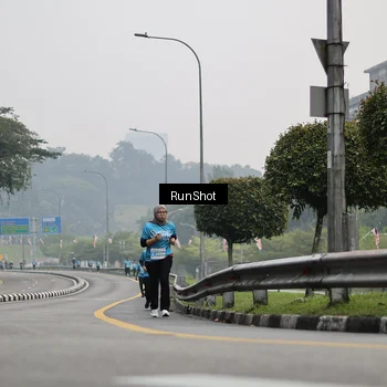 Runner Photo 7036278