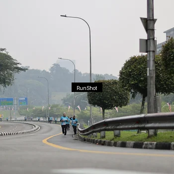 Runner Photo 7036279