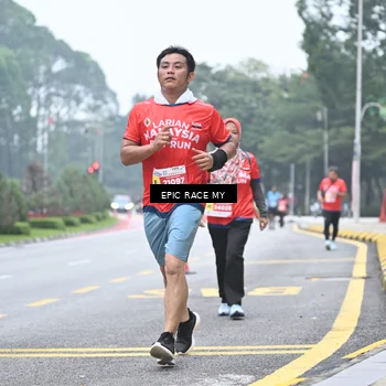 Runner Photo 7036280
