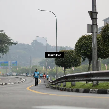 Runner Photo 7036286