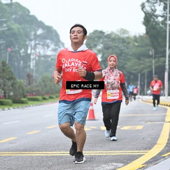 Runner Photo 7036293
