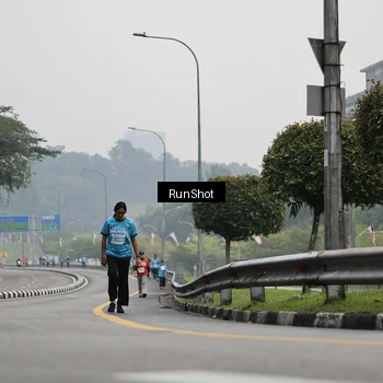 Runner Photo 7036299