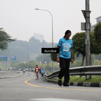 Runner Photo 7036305
