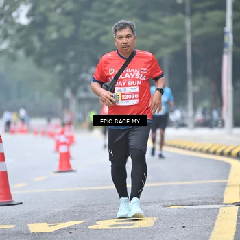 Runner Photo 7036313