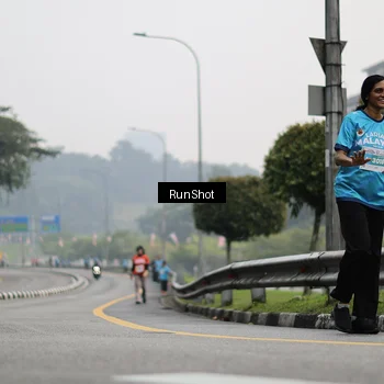 Runner Photo 7036316