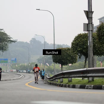 Runner Photo 7036326