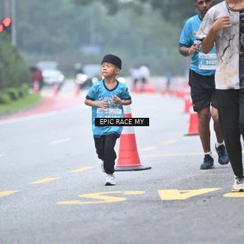 Runner Photo 7036330