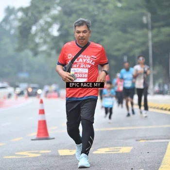 Runner Photo 7036333
