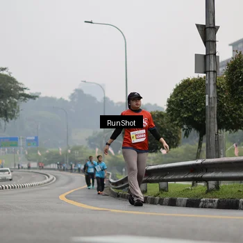 Runner Photo 7036334