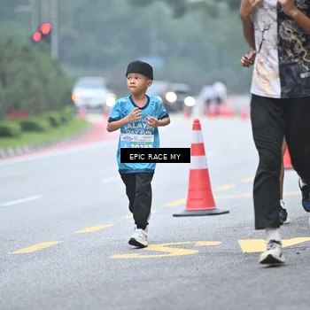 Runner Photo 7036337