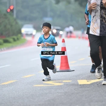 Runner Photo 7036341