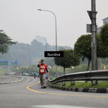 Runner Photo 7036343