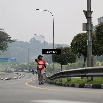 Runner Photo 7036344