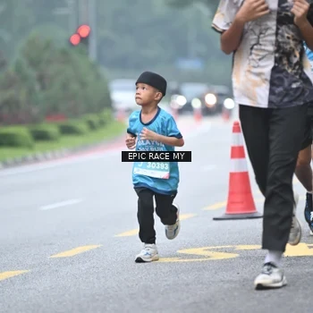 Runner Photo 7036352