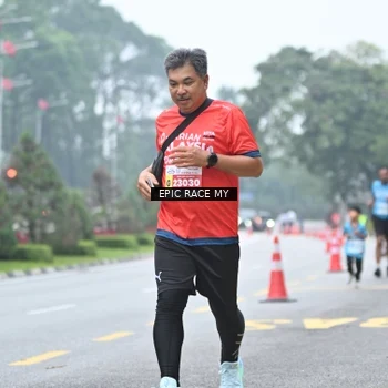 Runner Photo 7036358