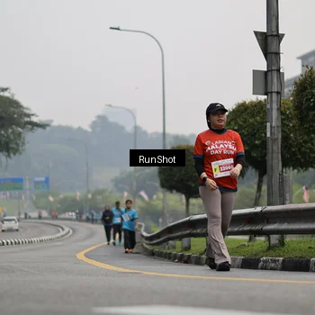 Runner Photo 7036382
