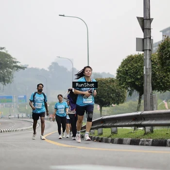 Runner Photo 7036383