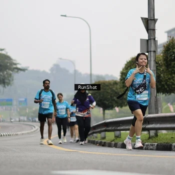 Runner Photo 7036399