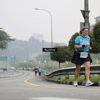Runner Photo 7036408