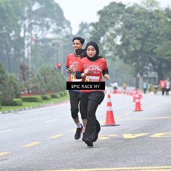 Runner Photo 7036419