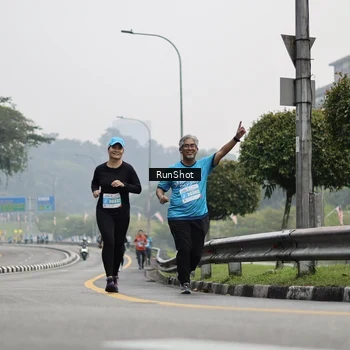 Runner Photo 7036422