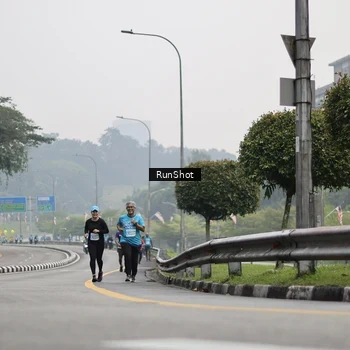 Runner Photo 7036426