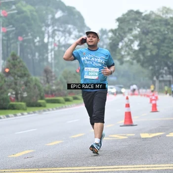 Runner Photo 7036429