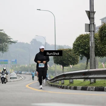 Runner Photo 7036446