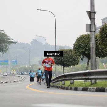 Runner Photo 7036448