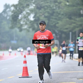 Runner Photo 7036452
