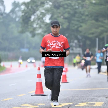 Runner Photo 7036455