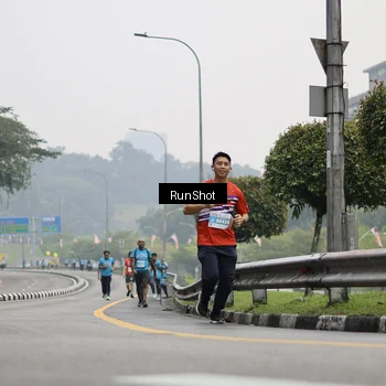Runner Photo 7036462