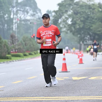 Runner Photo 7036463