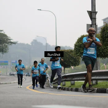 Runner Photo 7036467