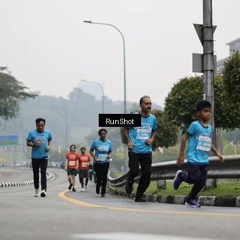 Runner Photo 7036471