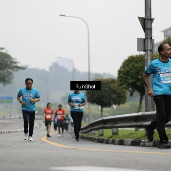 Runner Photo 7036472